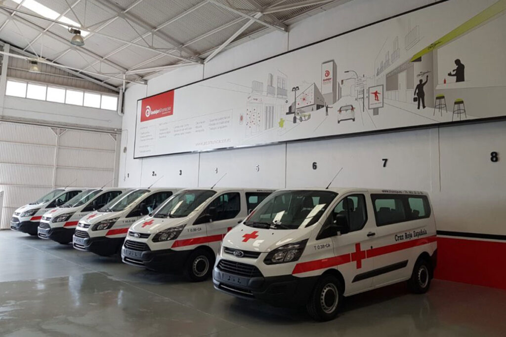 Rotulación de vehículos de Cruz Roja Española